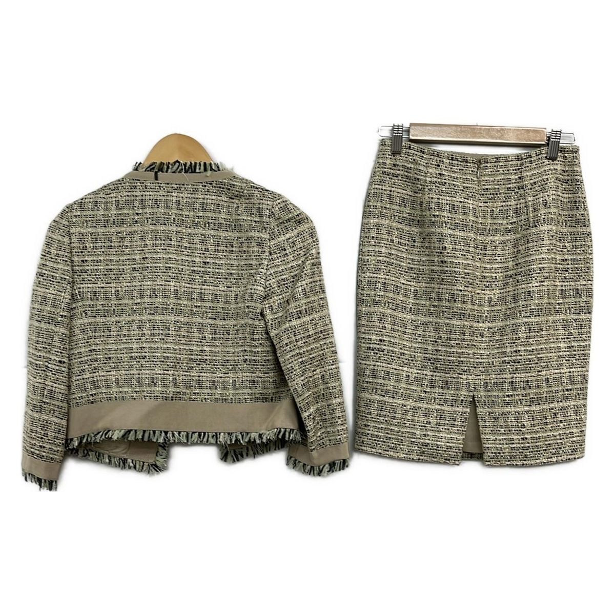 GiAMBATTiSTA VALLi ジャンバティスタヴァリ スカートスーツ レディース - ベージュ×ライトグリーン×ダークグリーン ツイード