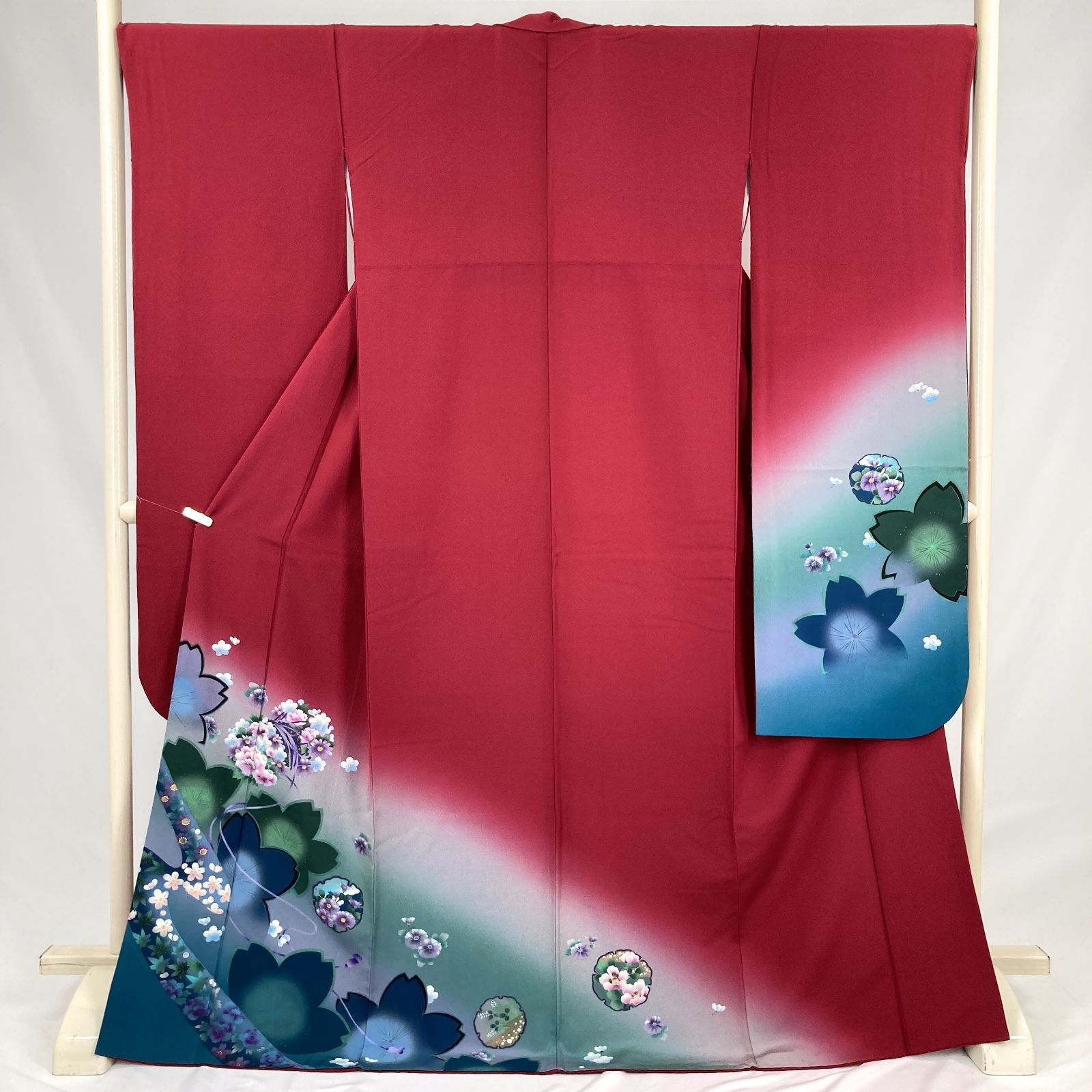 たんす屋 着物 リユース着物 振袖 深紅 フォーマル 花 鼓 雪輪 桜 袷 絹 未洗い 身丈 165 5 cm 裄丈 68 MS 7102