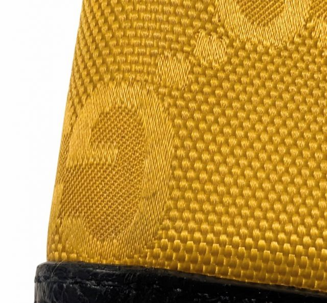 美品 グッチ 二つ折り財布 オフ ザ グリッド GG GG柄 コインウォレット