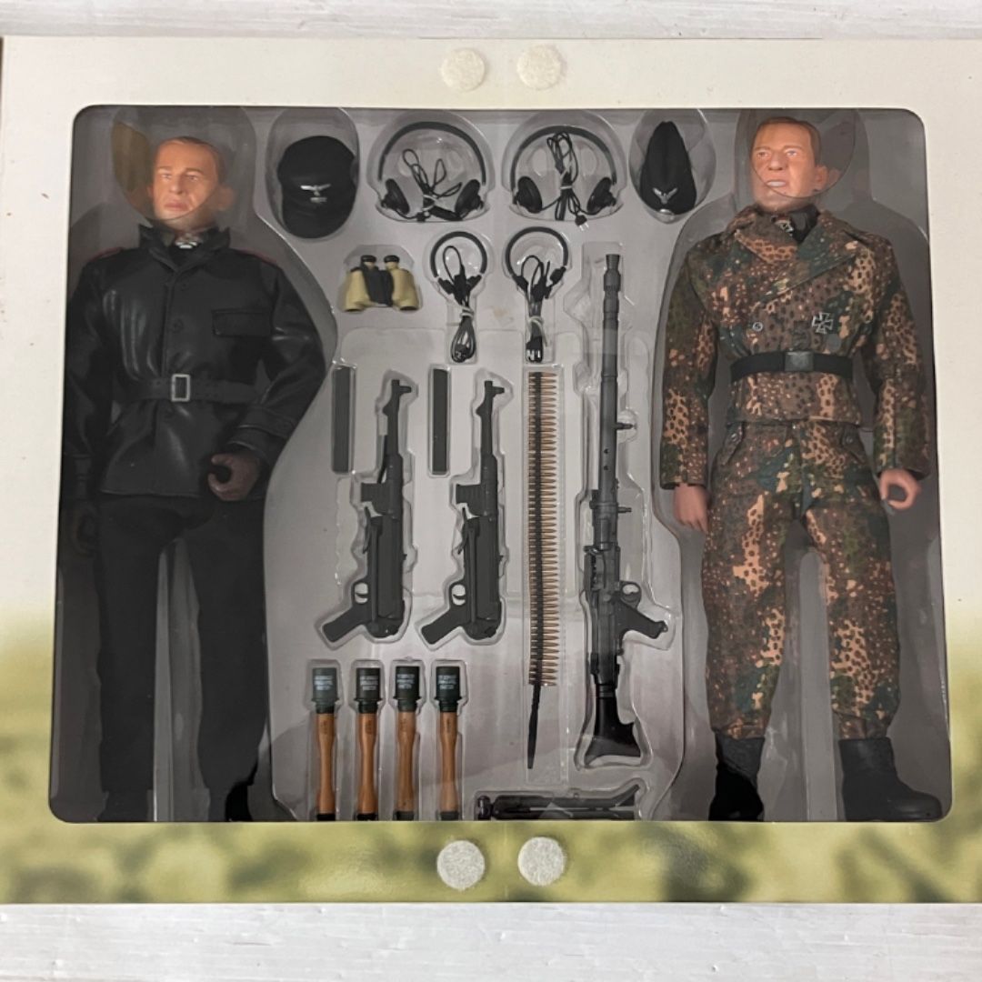 ドラゴン 70050 1 6 WW.II 1944 TIGER ACES ミハエルヴィットマン ボビー ドイツ軍 WWII フィギュア