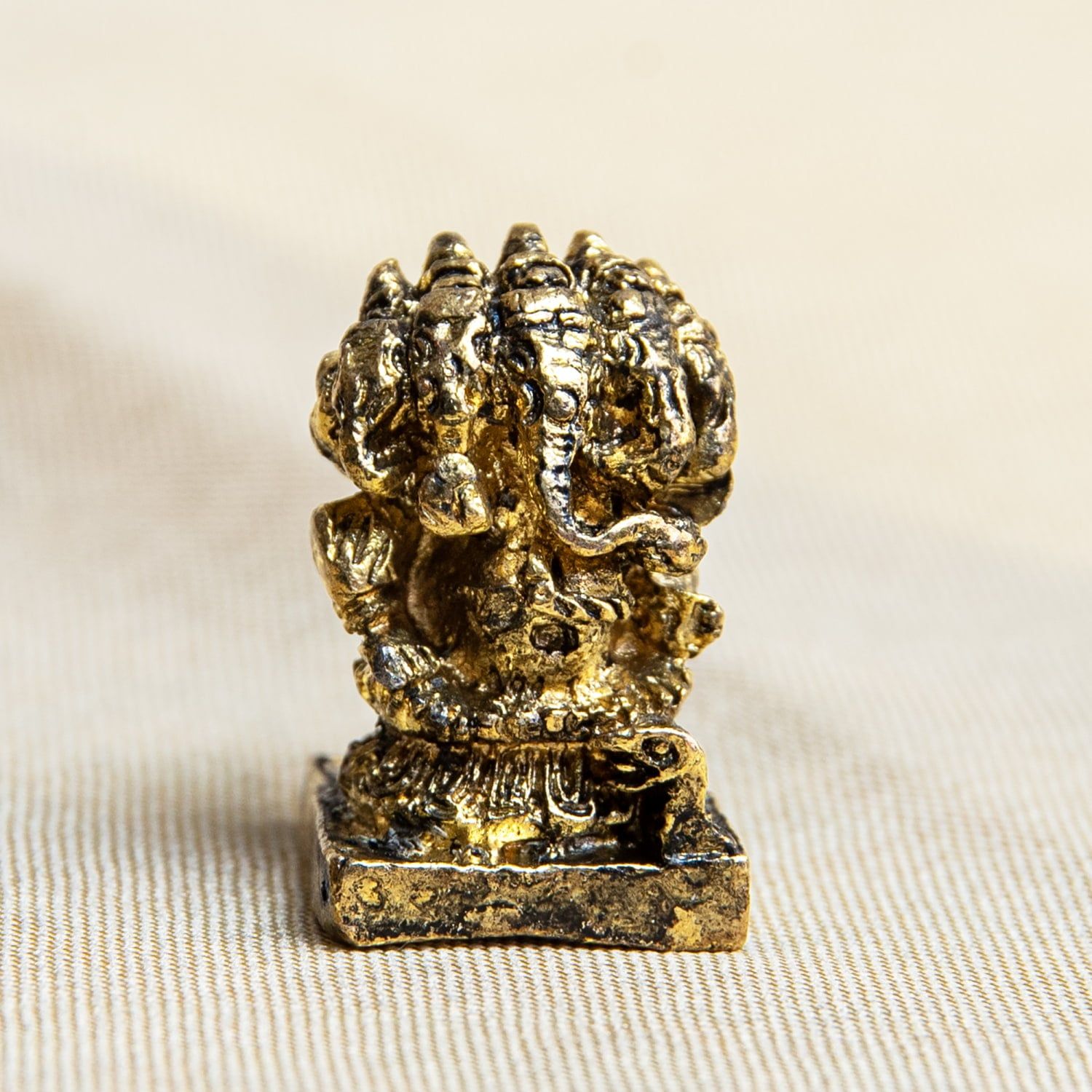 ガネーシャ五面 パンチャムキガネーシャ 坐像 Pancha mukhi Ganesh