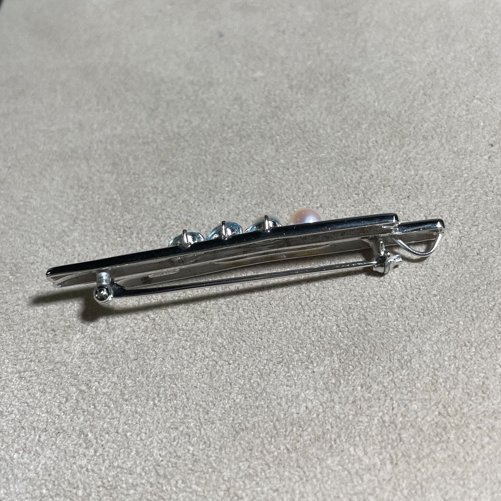 パール SV ブローチ青色石付き 6.9 g