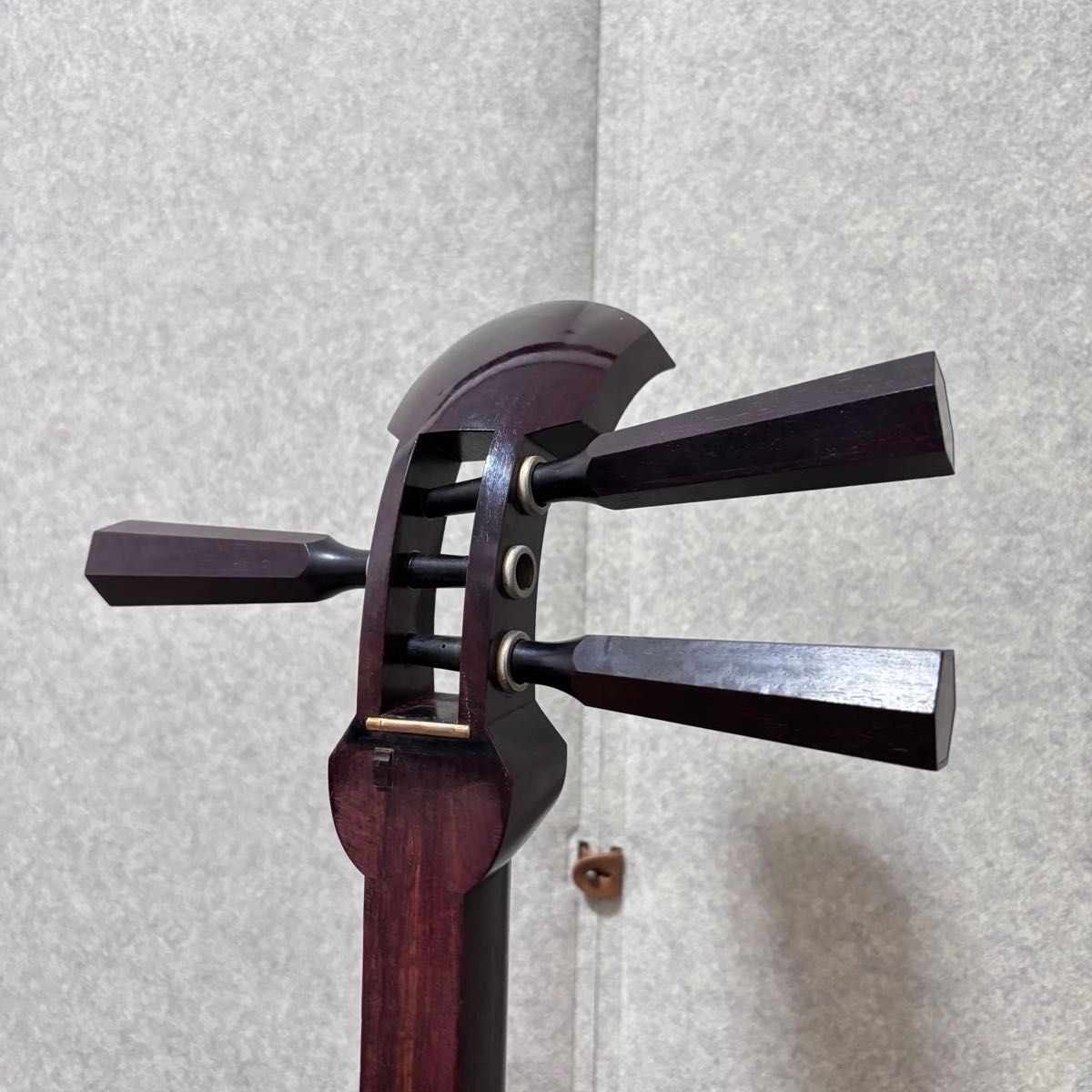 ☆ 津軽三味線 子持ち綾杉/子持綾杉 金細 二段溝 紅木 東さわり 太棹