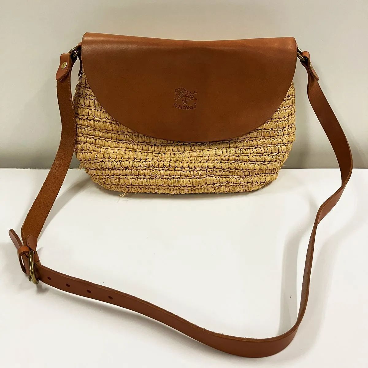 最終値下げ！イルビゾンテ　かごバッグ IL BISONTE イルビゾンテ かごバッグ レザー ショルダー - メルカリ