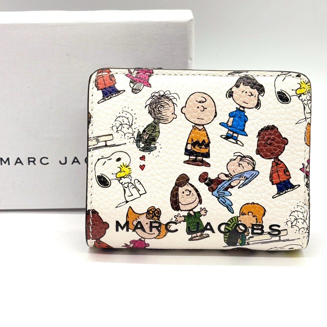 大人可愛い遊び心】 MARC JACOBS マークジェイコブス 二つ折り財布