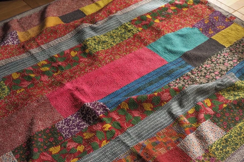 ヴィンテージカンタキルト＜flower・A＞ India - メルカリ