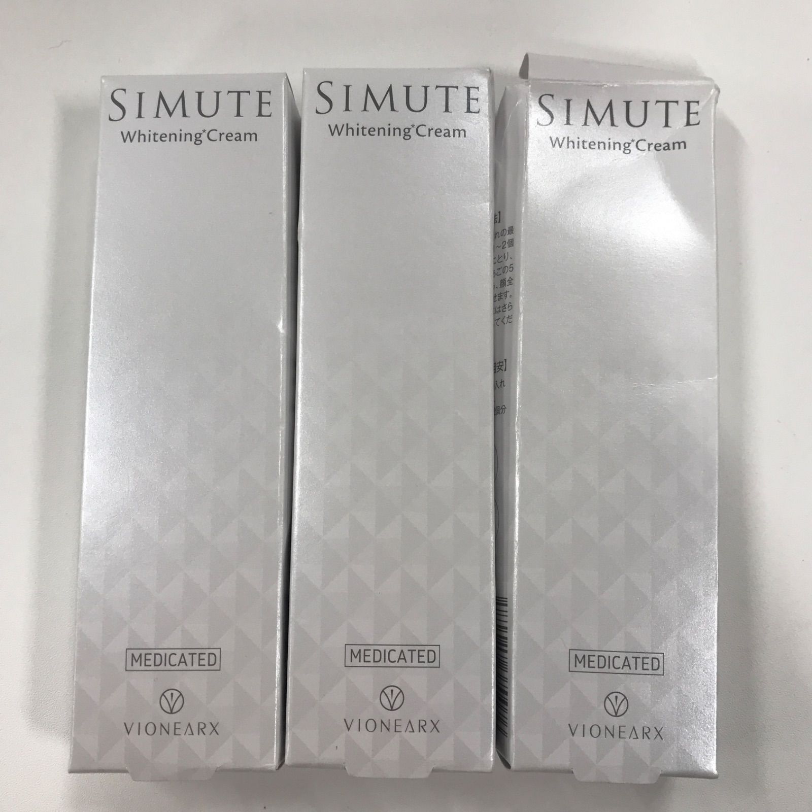 L1876 K VIONEARX ヴィワンアークス SIMUTE シミュート 薬用美白