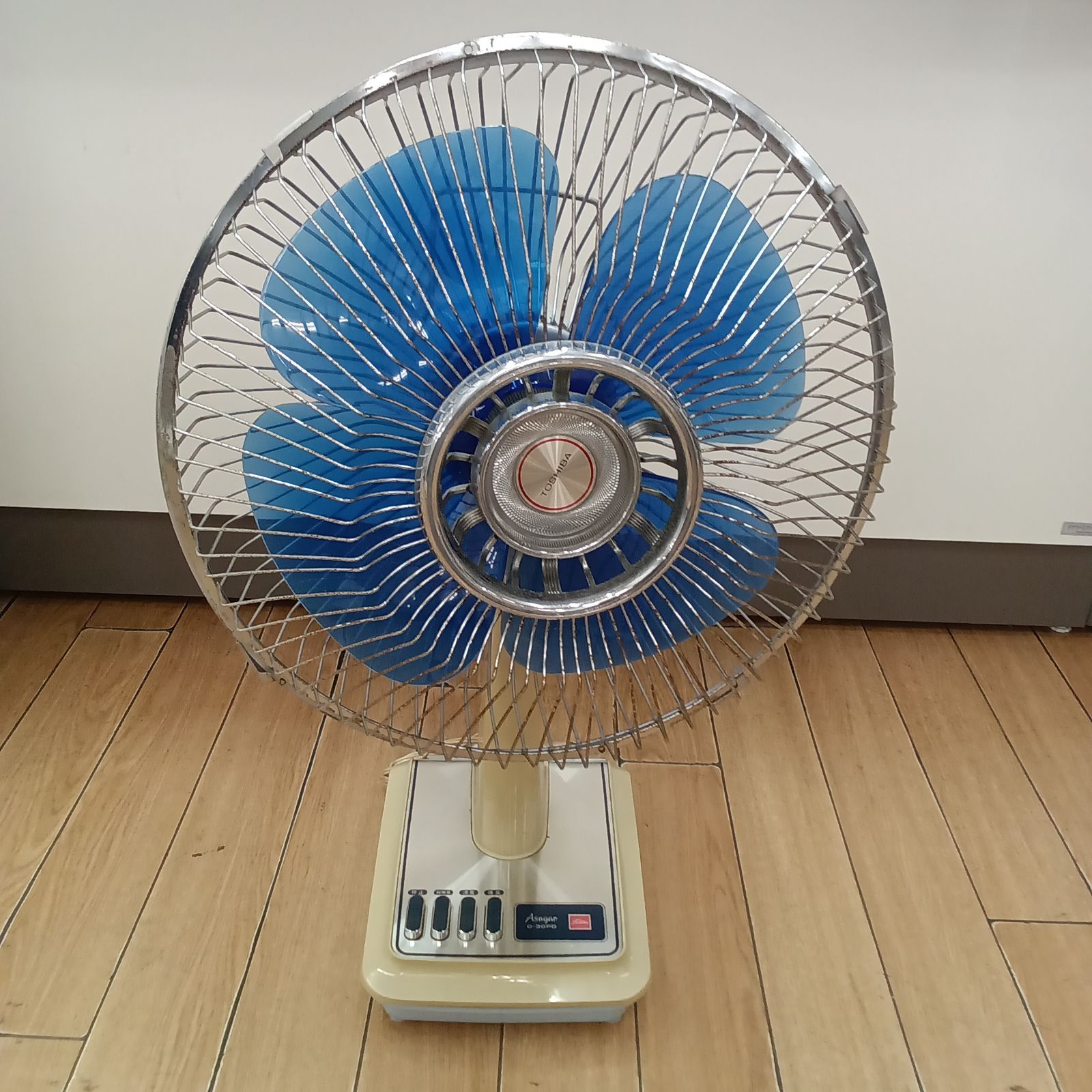 ☆リユースのサカイつくば店☆ TOSHIBA 昭和レトロ 扇風機 東芝