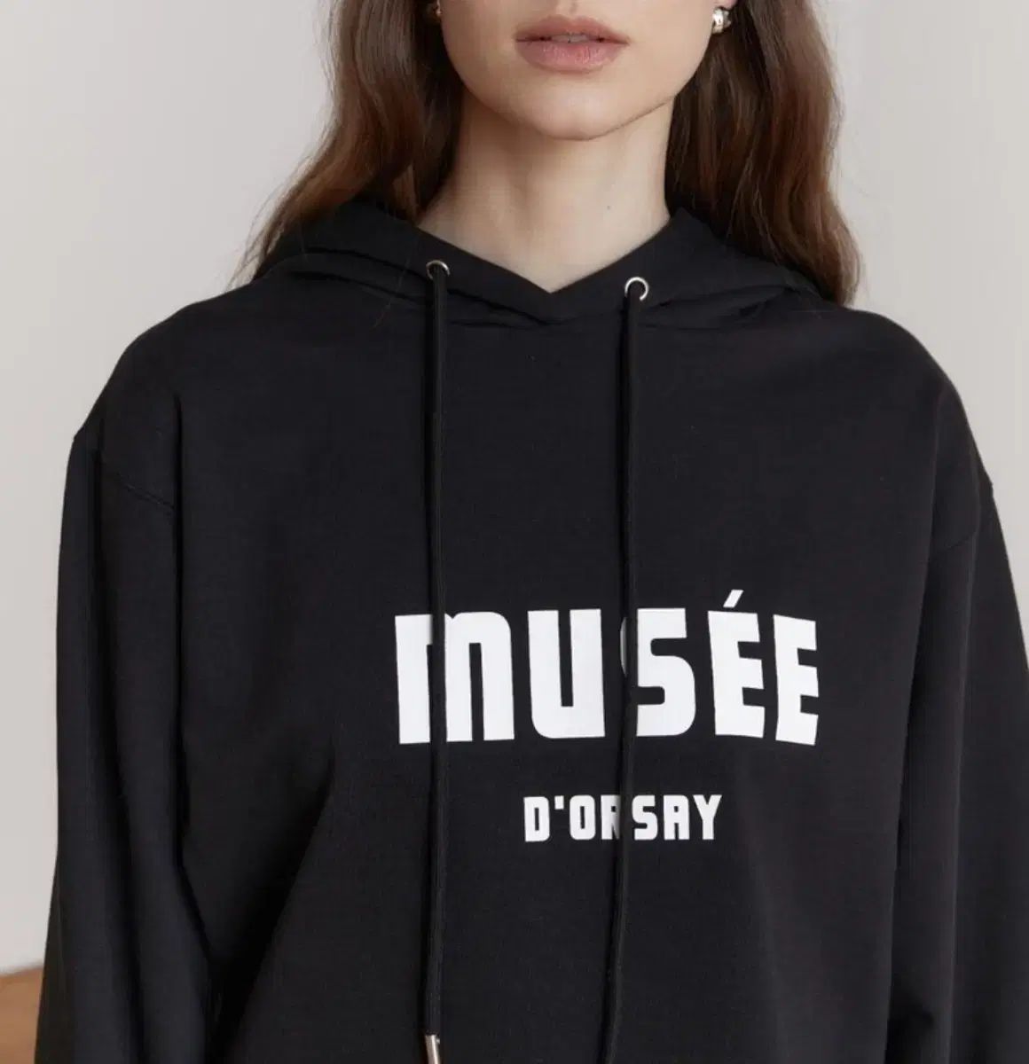 ミュゼ MUSEE オーバーサイズ クロップド フード スウェットシャツ