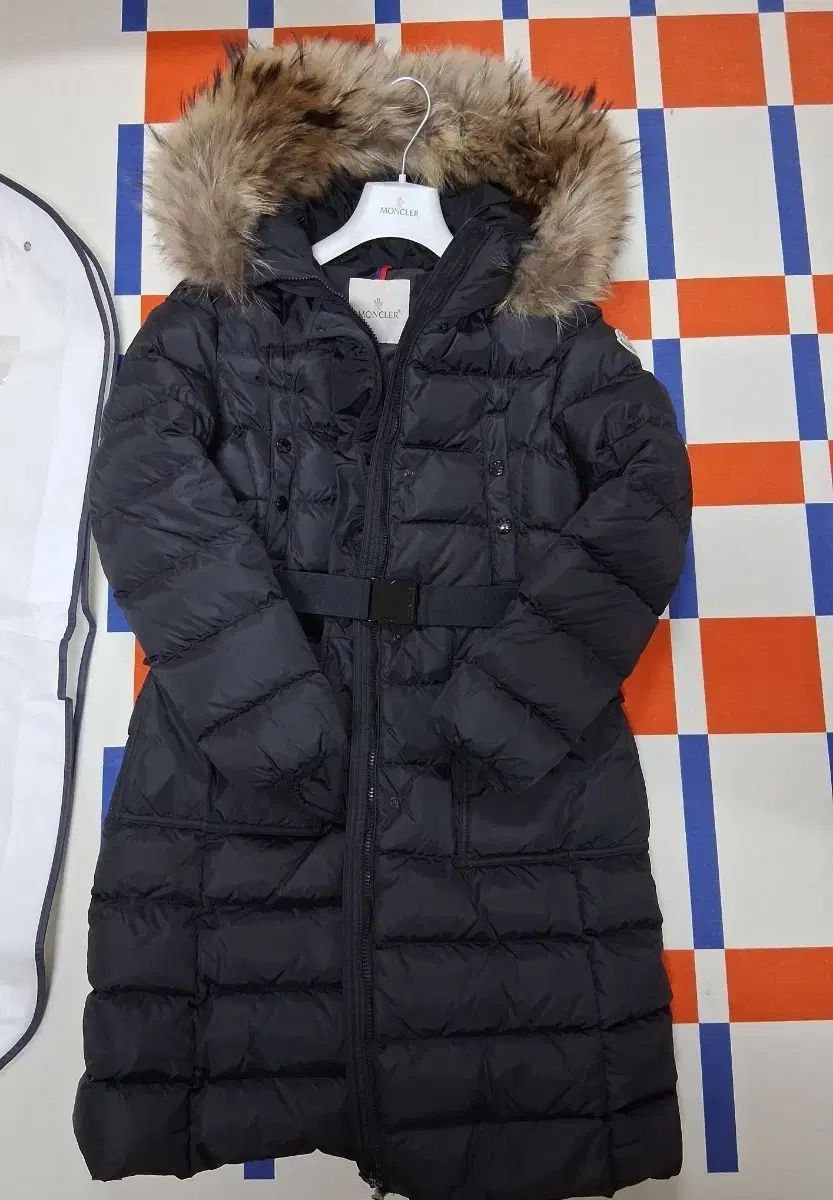 モンクレール スエン クロエ ボエド