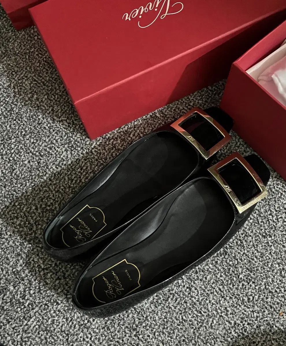 ロジェ ヴィヴィエ トランペット バレリーナ シューズ 38 250