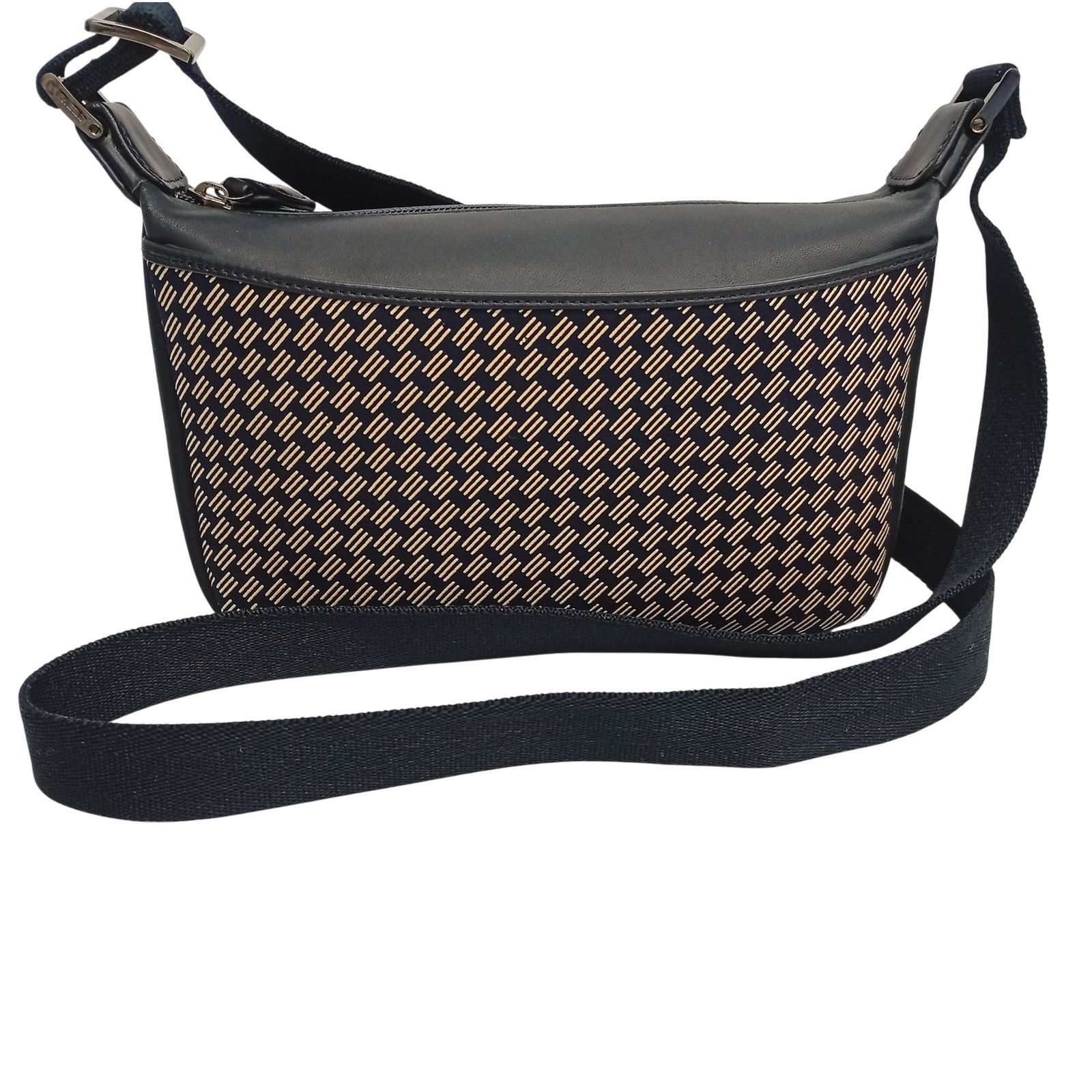 インデンヤ 印傳屋 ショルダーバッグ ブラック 斜め掛けショルダー 網 模様 印伝 JA 25396