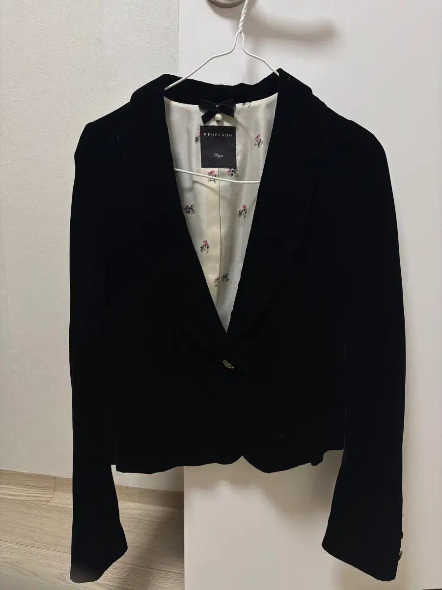 RENEEVON レニボン ツアーベルベット ゴールドボタン ジャケット