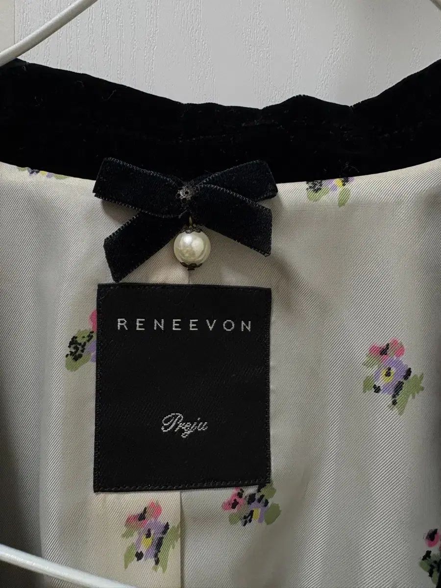 RENEEVON レニボン ツアーベルベット ゴールドボタン ジャケット