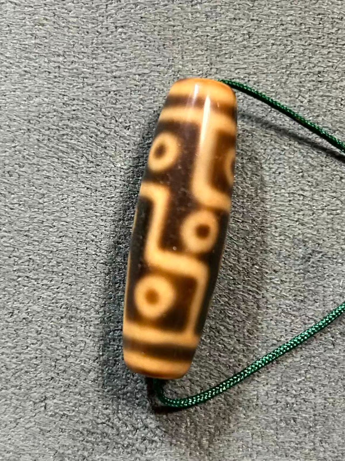 【専用出品】dZi beadsジービーズ 西蔵銀線九眼天珠 九眼天珠 ／チベット 天珠 dZi ジービーズ 西蔵 - メルカリ