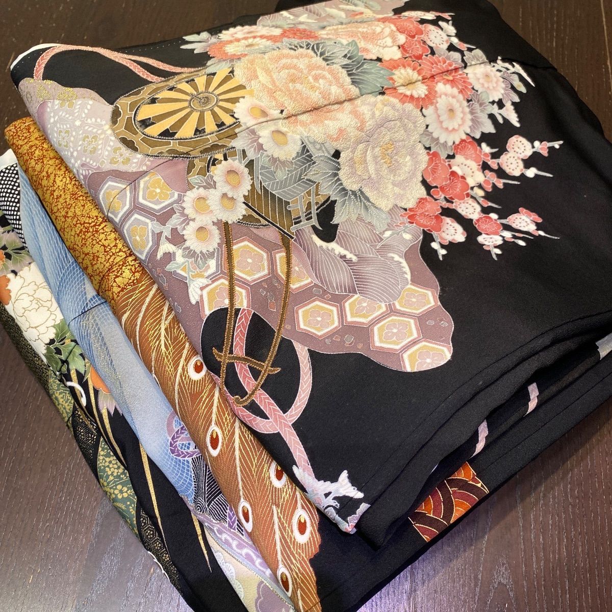 【着物まとめ売り】　正絹留袖5枚　　着用可　リメイク素材　目立った汚れなし 着物まとめ売り】 正絹留袖5枚 着用可 リメイク素材 目立った汚れなし