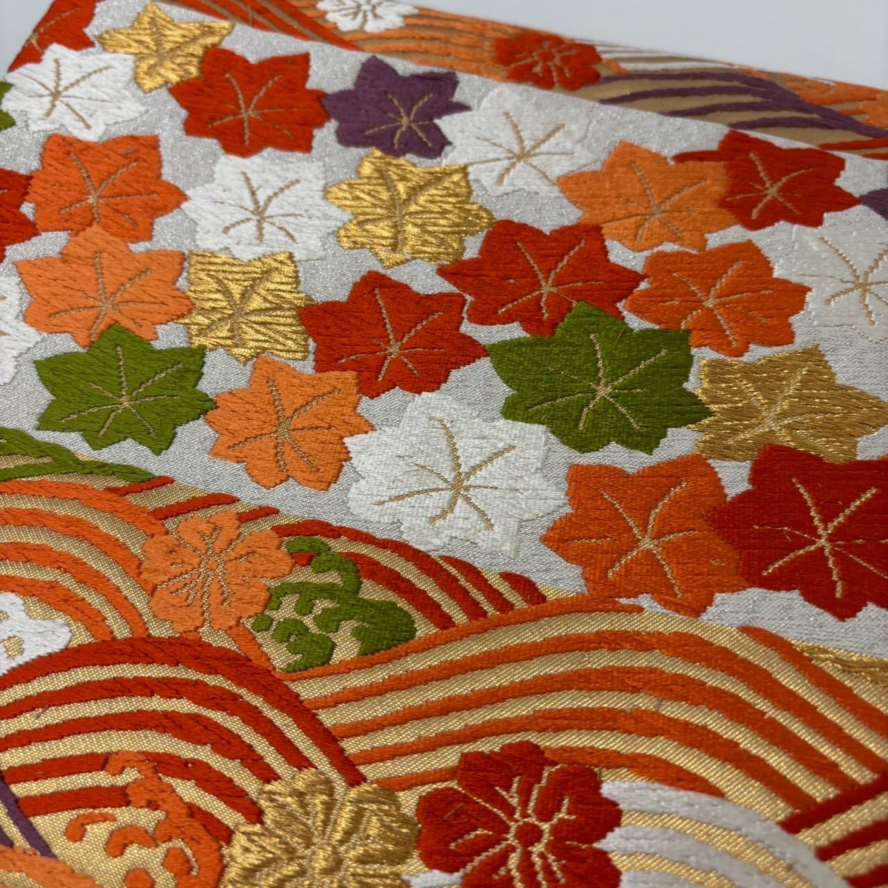 名古屋帯 横段 唐織の美しい加工 九寸 正絹 MA-2518 - メルカリ