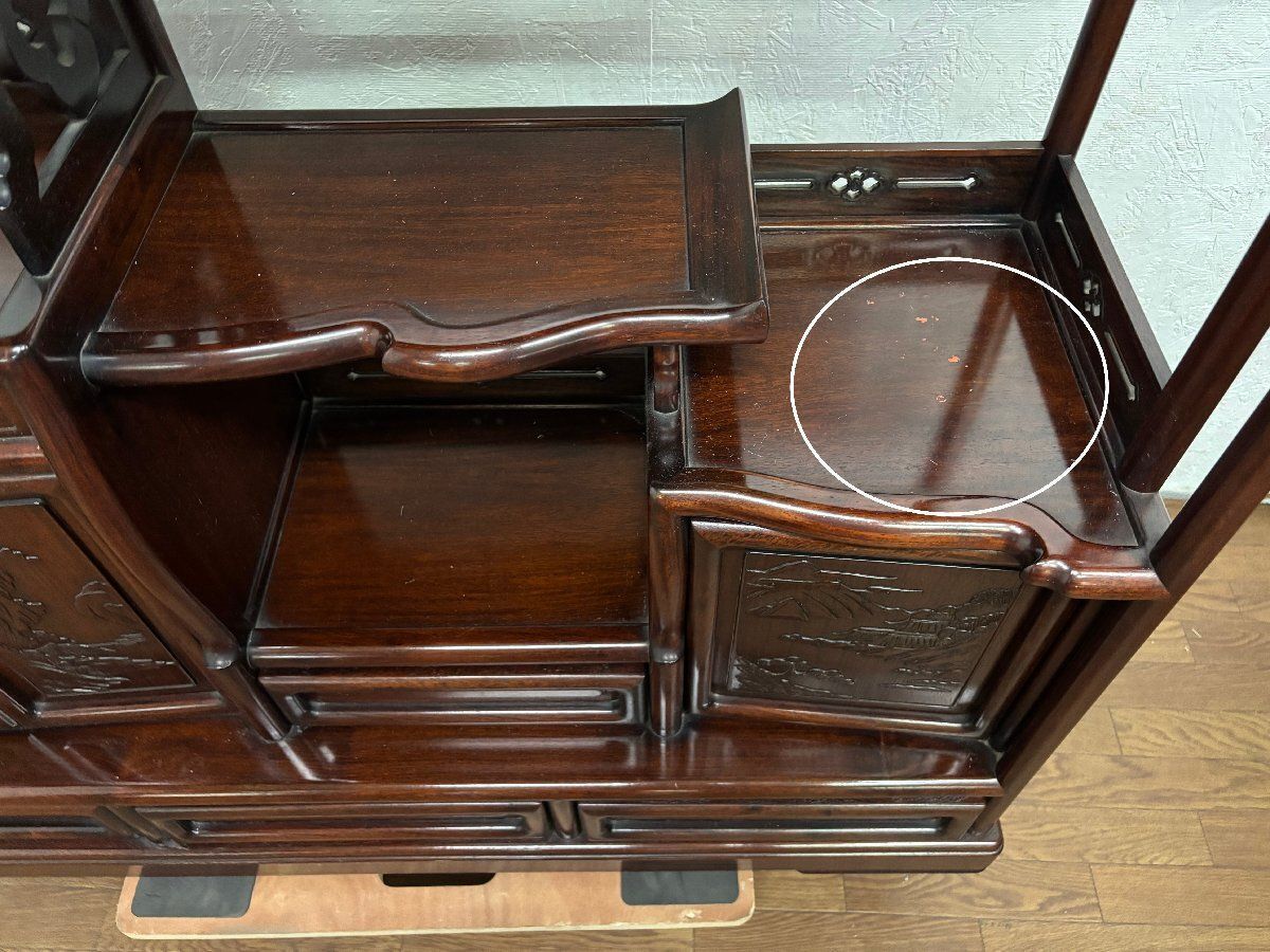 ○唐木家具 透かし彫り 飾り棚 茶棚 違い棚 茶箪笥 キャビネット