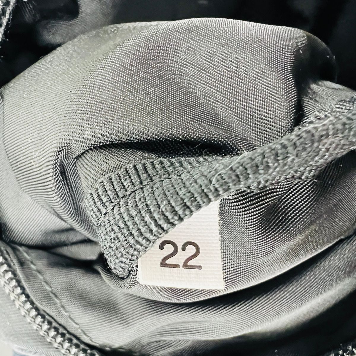  PRADA プラダ テスートナイロン ボディバッグ マルチポケット VA 0056 ナイロン メタル ブラック シルバー金具 ウエストバッグ ヒップバッグ ABランク 鑑定済 プラダバッグ ボディバッグ ウエストポーチ バッグ