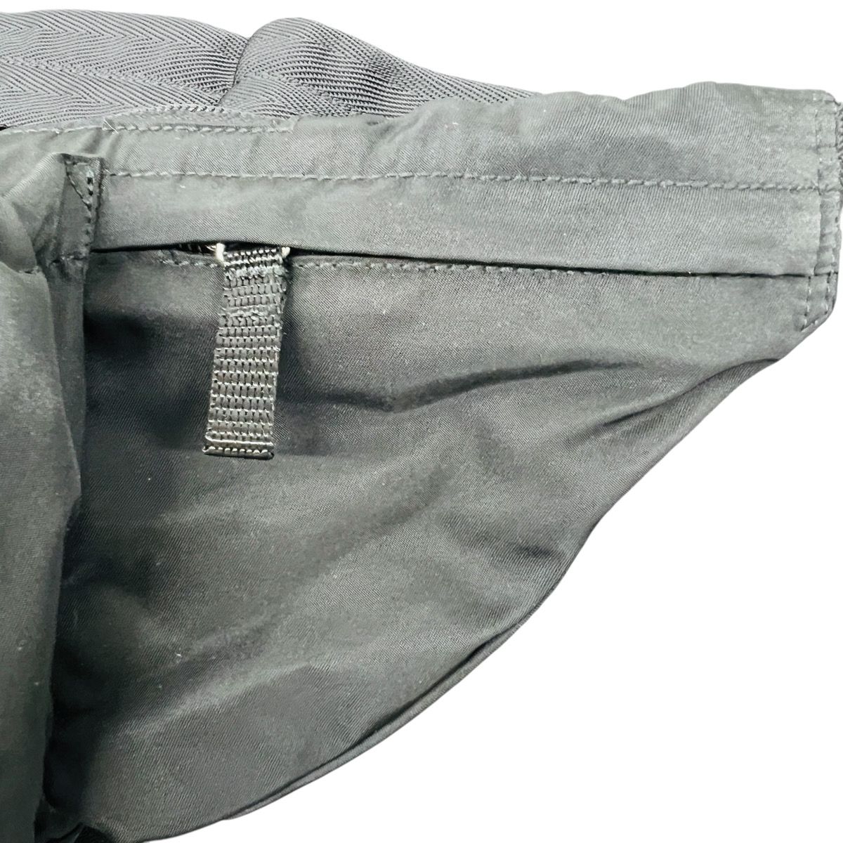 テスートナイロン ボディバッグ