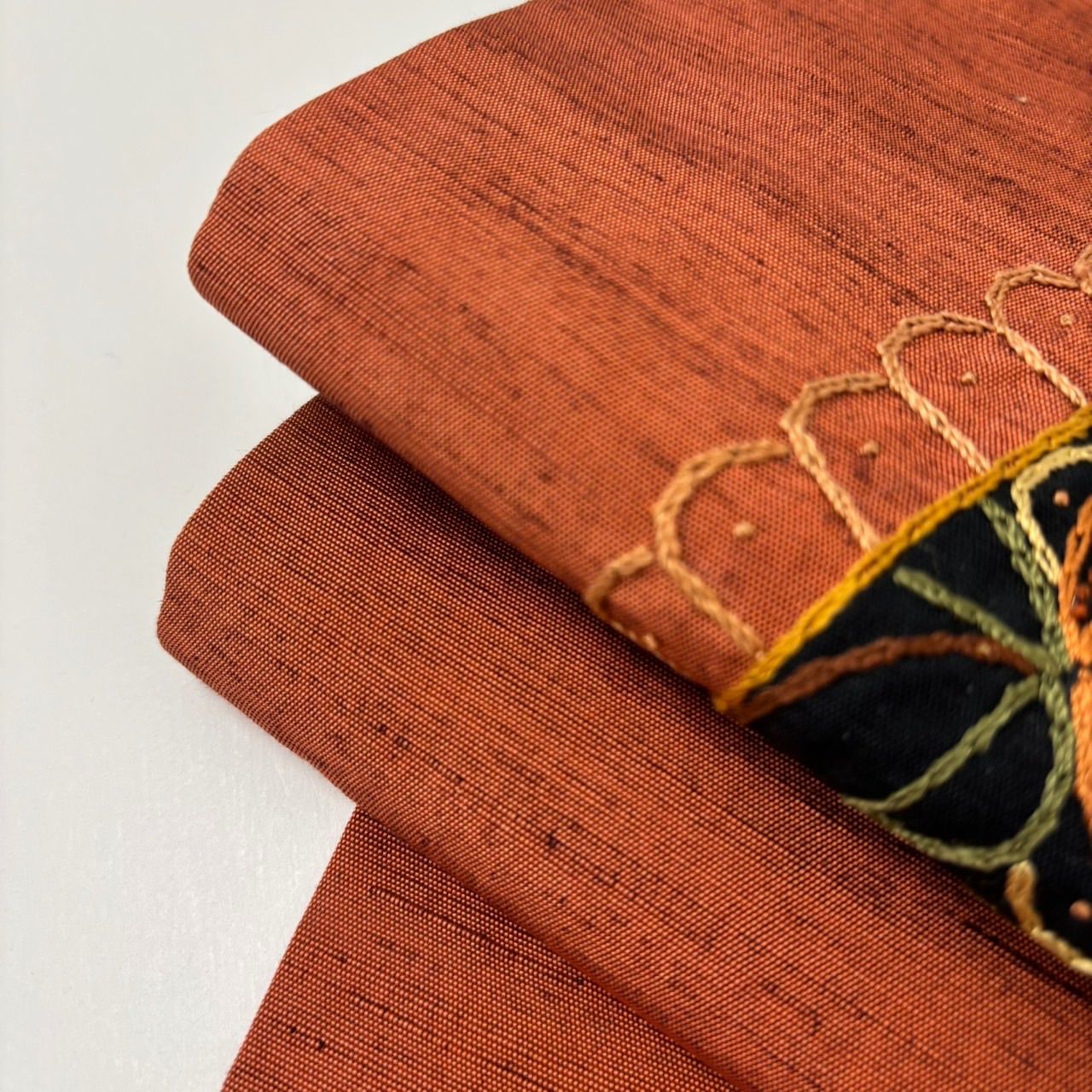 名古屋帯 刺繍の花唐草 紬 九寸 正絹 MA-2533 - メルカリ