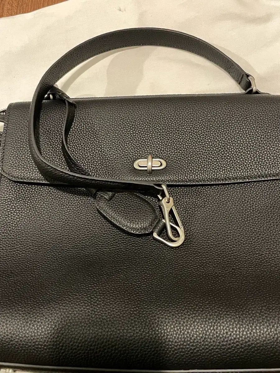 サッチェルバッグ