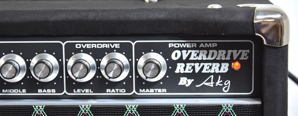  フットスイッチ付 AKG Sound Design overdrive reverb 8 W ギターアンプ ギター用アンプ ギター