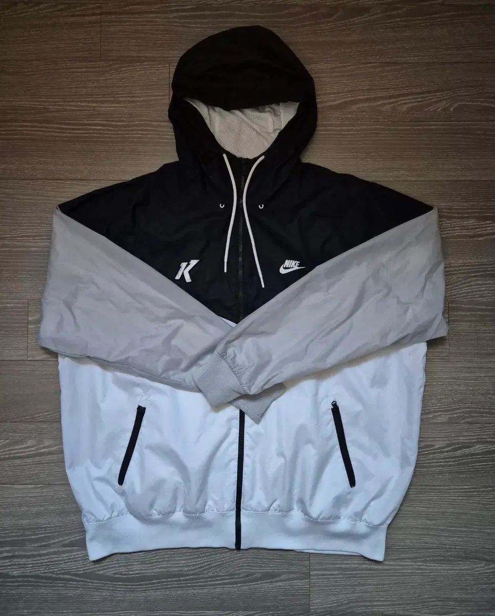 KIWOOM HEROES キウム ヒーローズ 実際に着用 NIKE ナイキ フードジップアップ ウィンドブレーカー