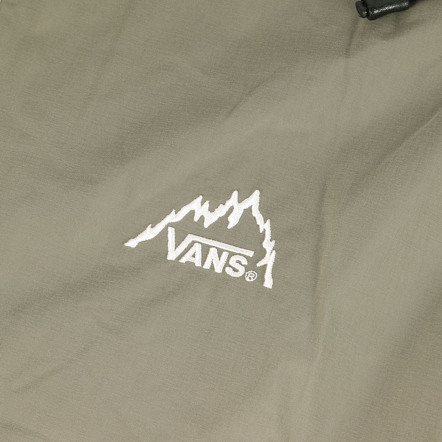 WTAPS ダブルタップス ジャケット オリーブドラブ サイズ:3 | 22AW VANS ナイロンタッサー フーデッド フルジップ ジャケット (ALPS JACKET 2LAYER. VANS) | アウター ブルゾン 上着 | コラボ【メンズ】【中古】【K4668】 WTAPS ダブルタップス ジャケット オリーブドラブ サイズ:3 | 22AW