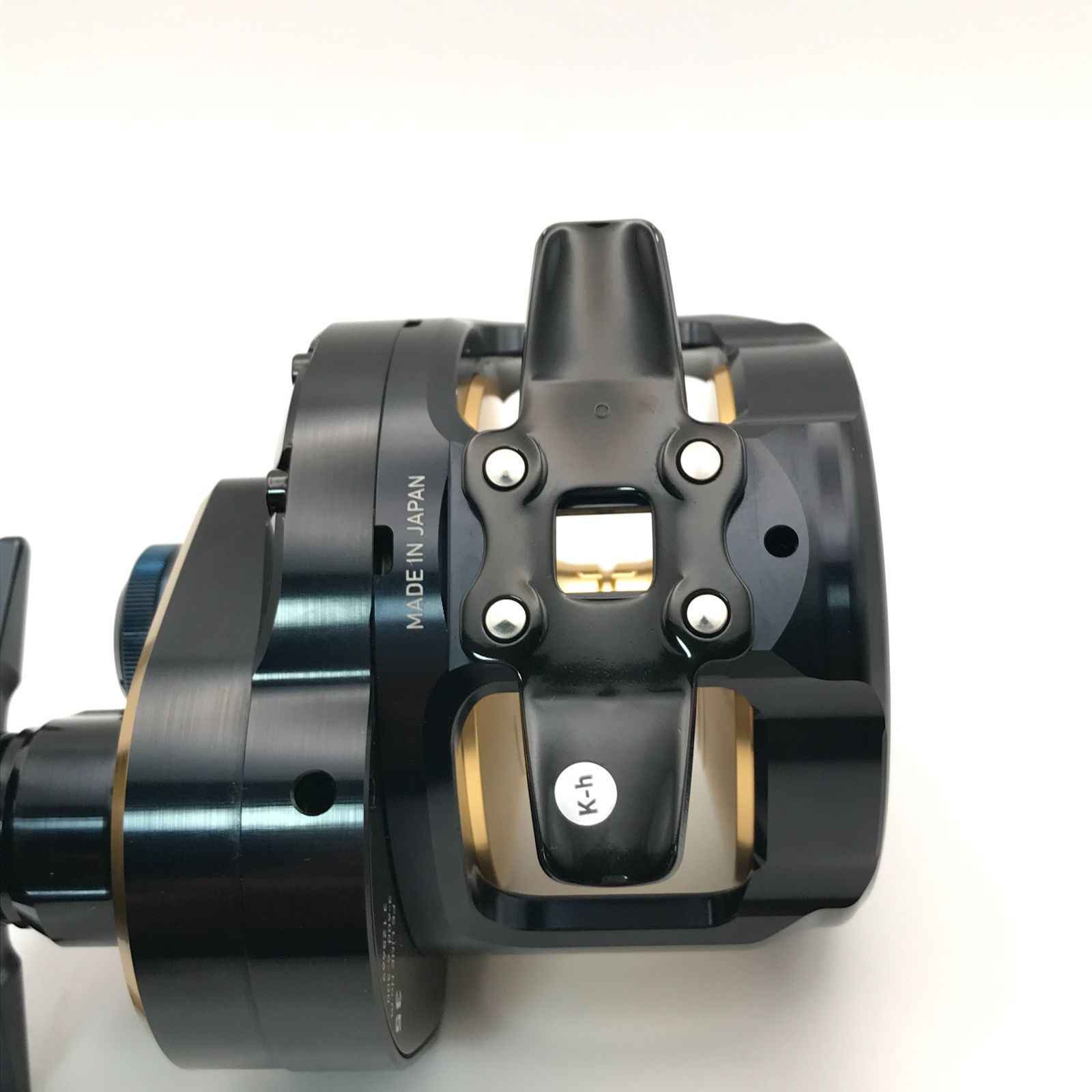  城東73 147 DAIWA SALTIGA ダイワ 25 ソルティガ 35 L ベイトリール(ルアー用) リール