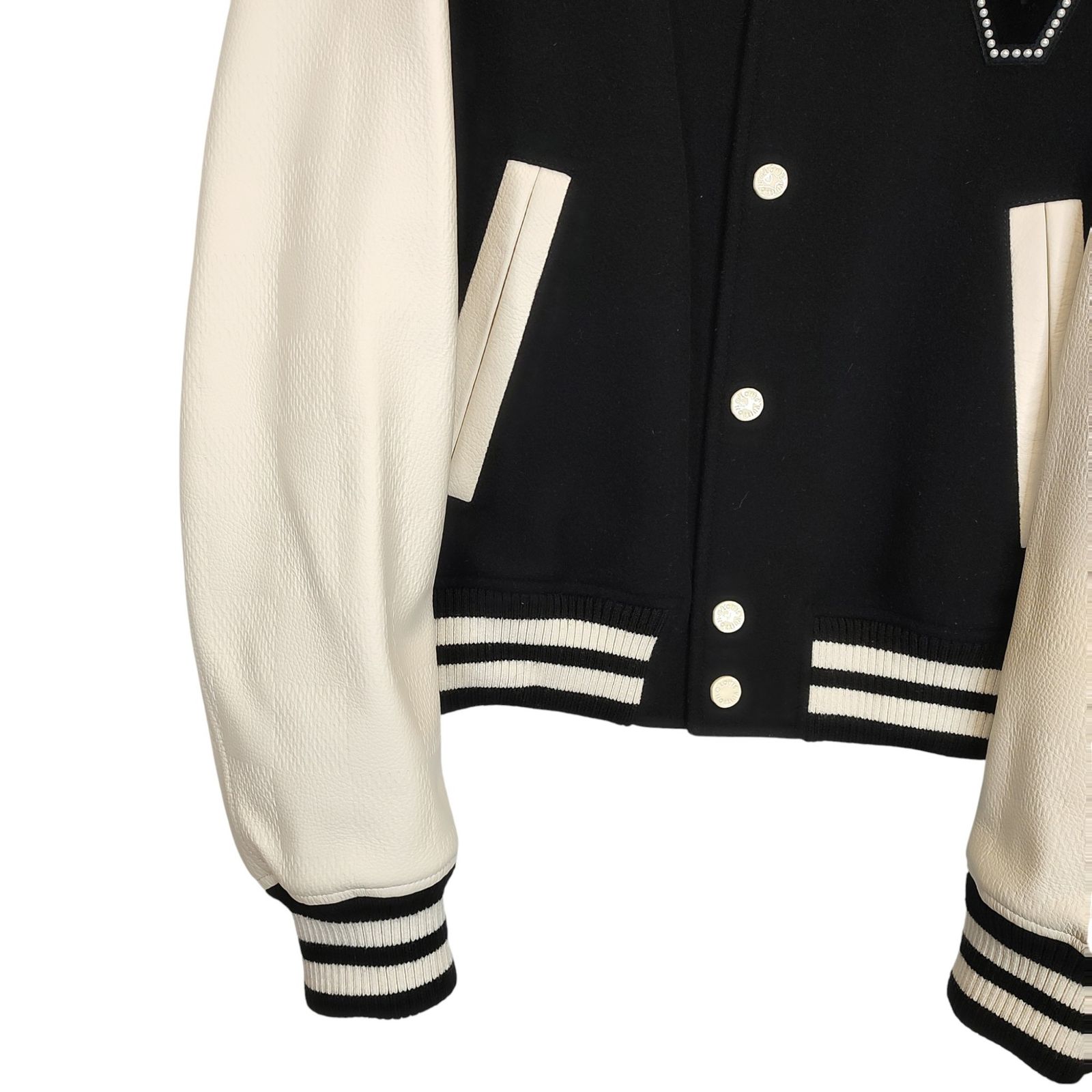 LOUIS VUITTON ルイ・ヴィトン 24SS ファレル パールLV アームダミエ 