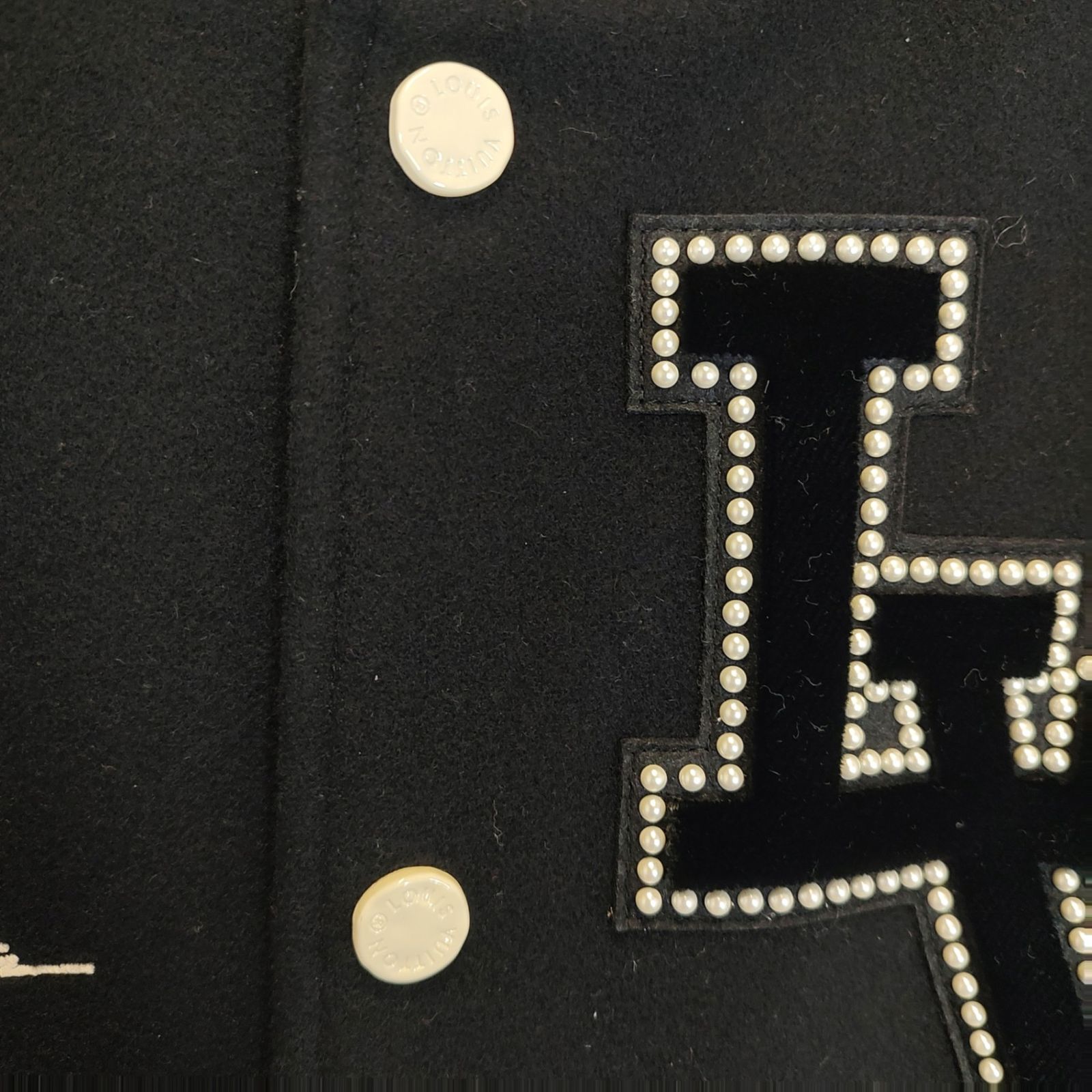 LOUIS VUITTON ルイ・ヴィトン 24SS ファレル パールLV アームダミエ 