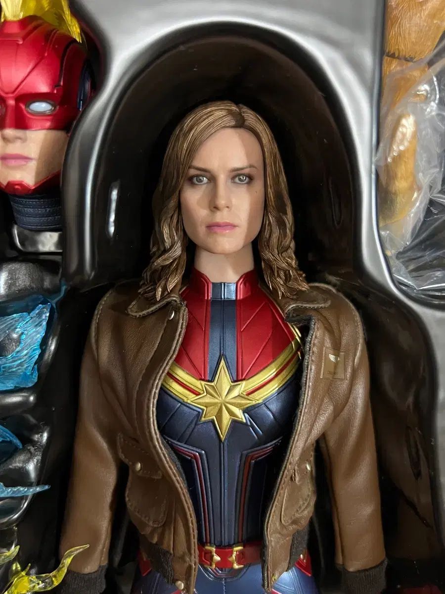 ホットトイズ キャプテン・マーベル ホットトイズ キャプテン