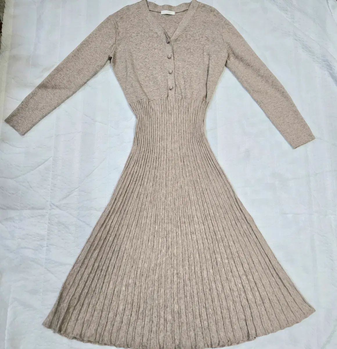 ジゴット プリーツ ニット ONE PIECE