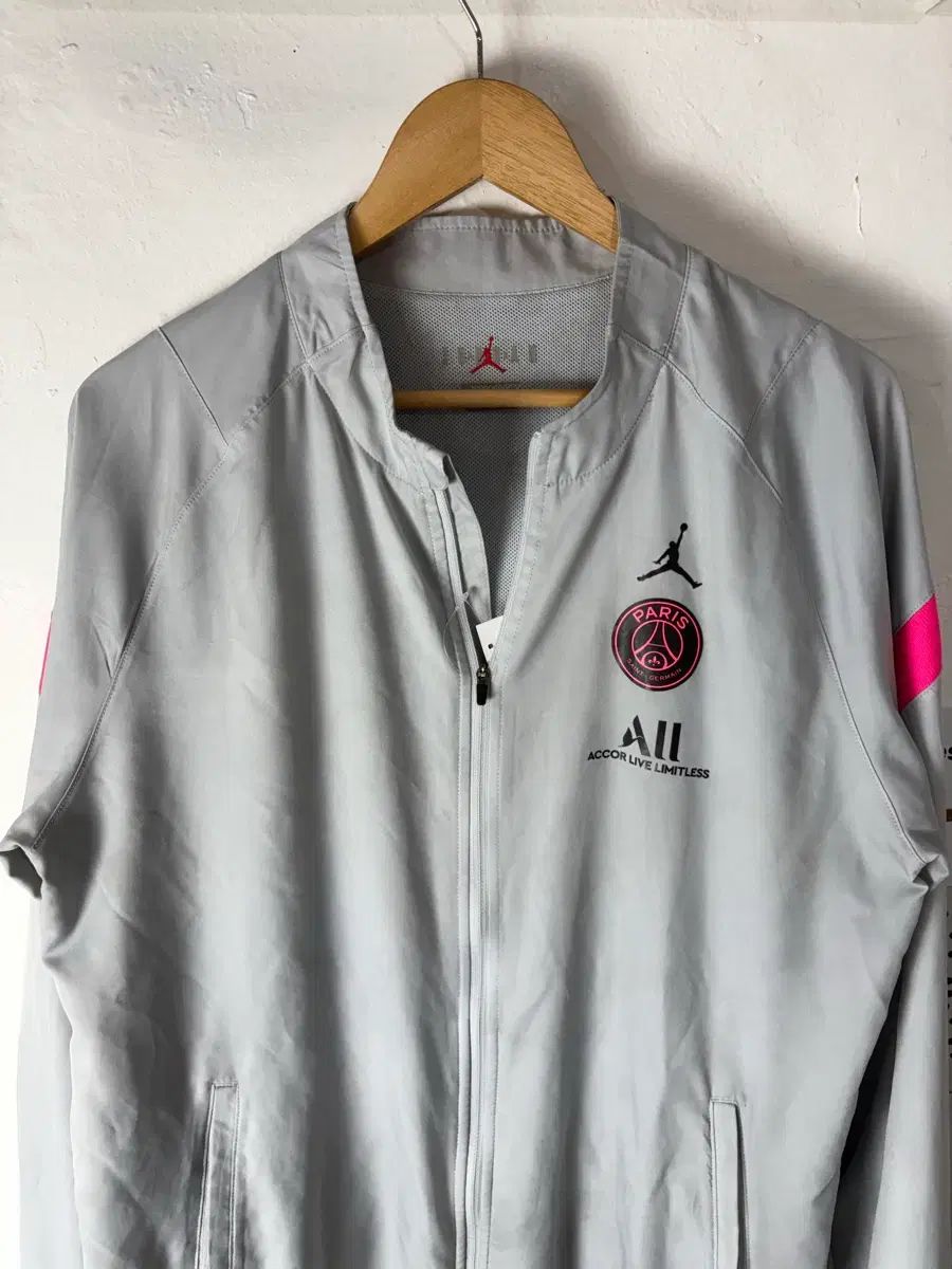 ジョーダン パリ サンジェルマン ジャージ