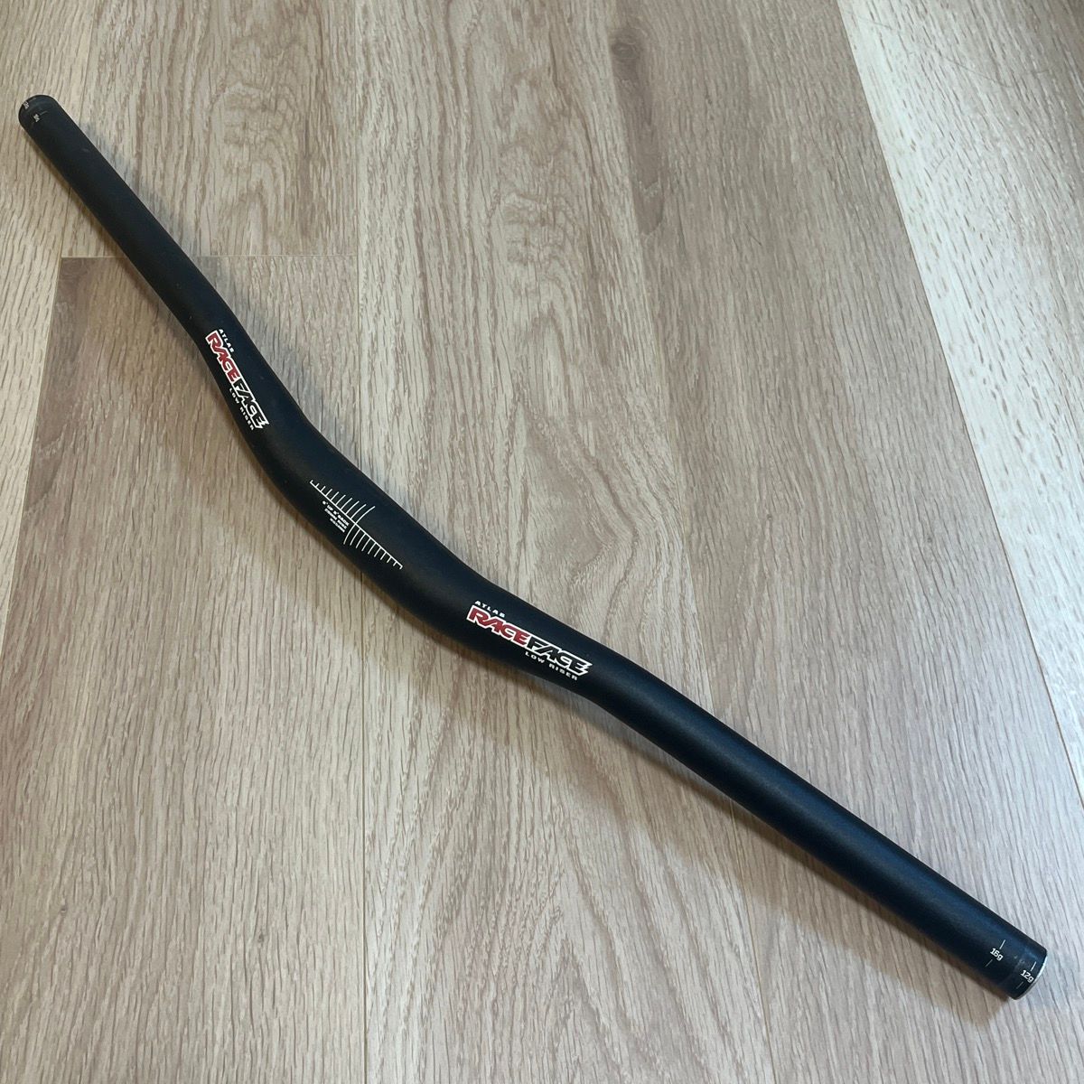 【228400】RACE FACE  レースフェイス　MTB　ハンドルバー　自転車　パーツ　ライザーバー　610mm ブラック