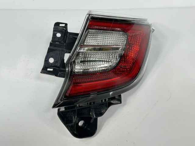 美品/破損なし/低走行 カローラスポーツ NRE210H 購入 ZWE211H ZWE213H