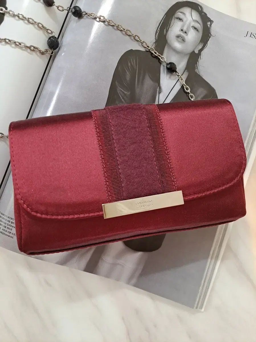 クラッチバッグ