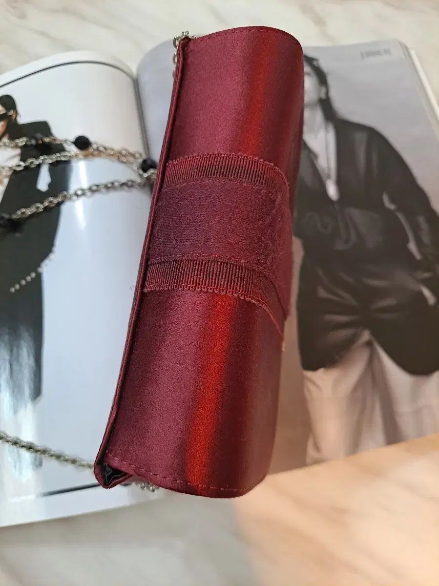 クラッチバッグ