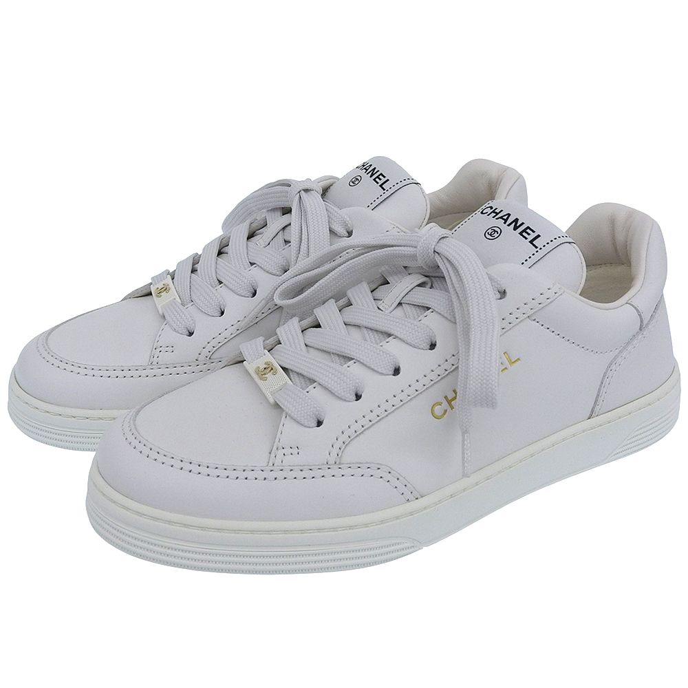 CHANEL シャネル 未使用 ココマーク エンボスロゴ レザーローカット