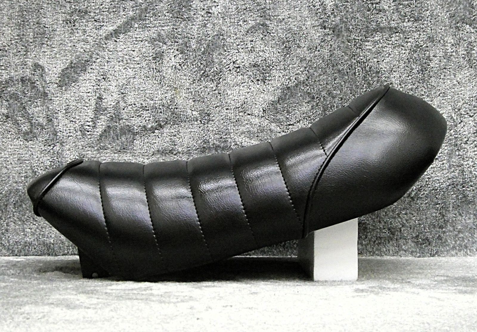 モンキー125 黒皮 タックロールシート /完成品BLACKブラックJB02黒JB03