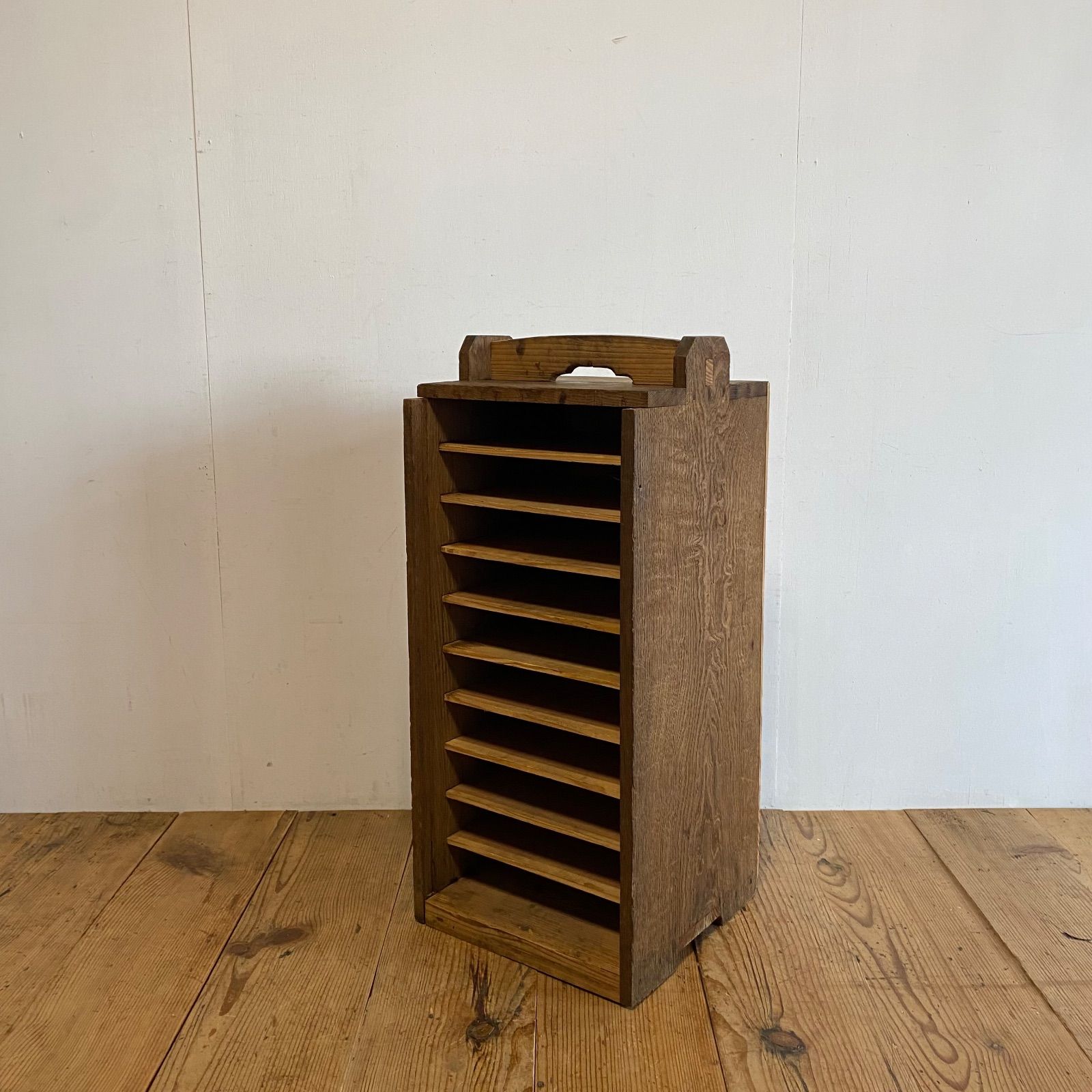 アンティーク 仕切り棚 チェスト 食器棚 書類棚 無垢材 無塗装 y387