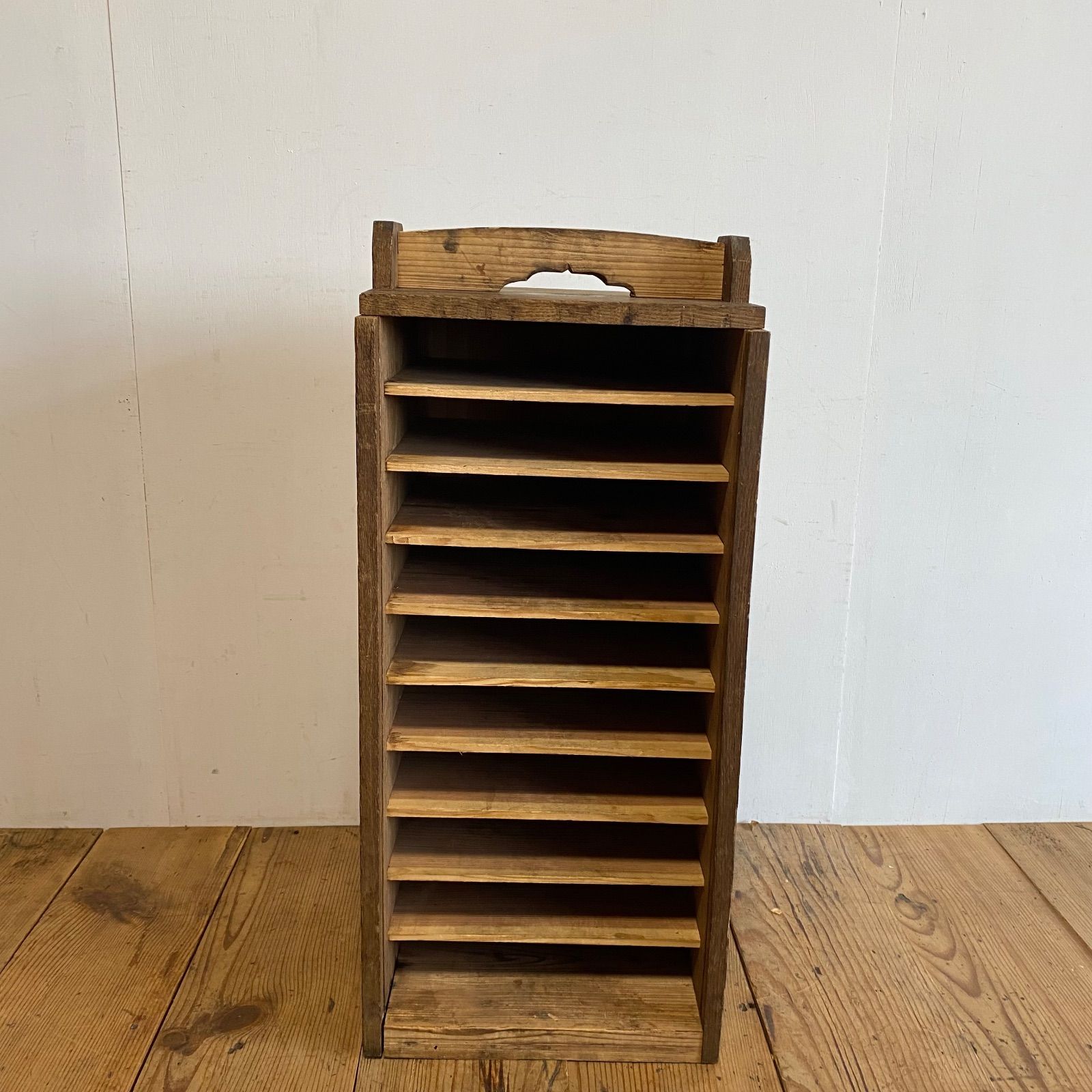 アンティーク 仕切り棚 チェスト 食器棚 書類棚 無垢材 無塗装 y387