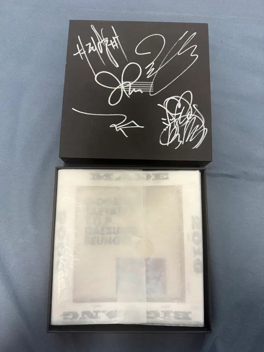 BIGBANG ビッグバン メイド サイン入り アルバム