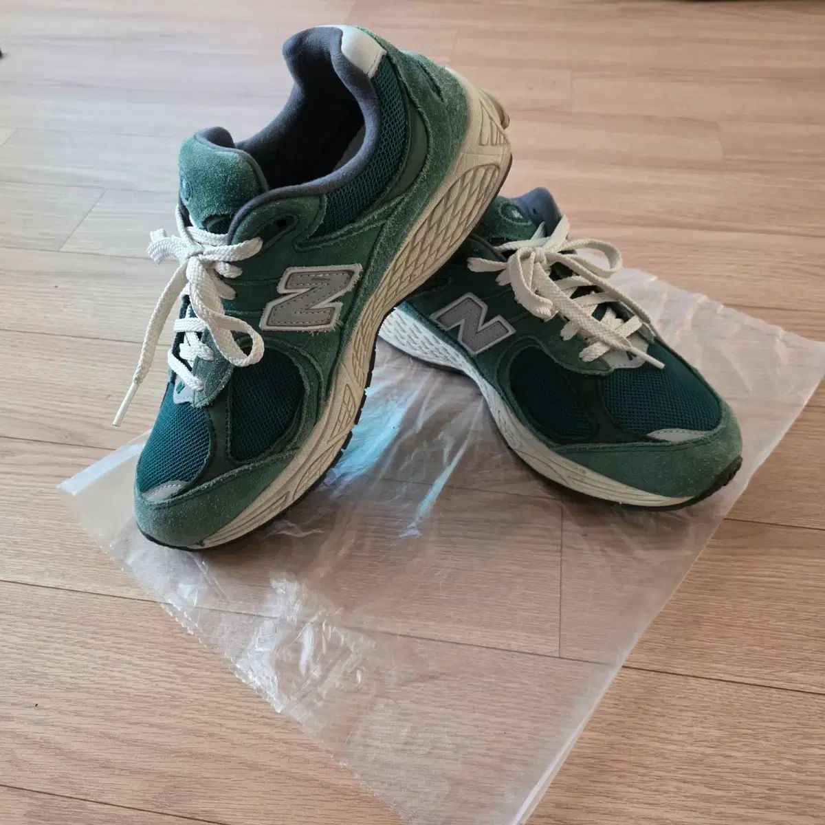 ニューバランス 2002 配送 グリーン スニーカー 265 New balance