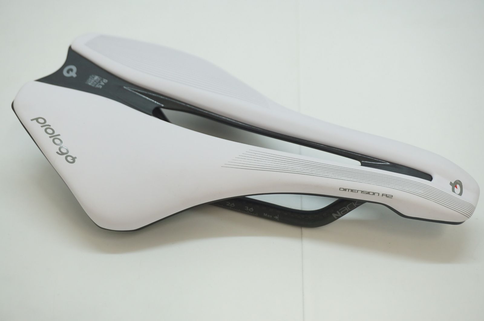 PROLOGO プロロゴ NACK サドル バ