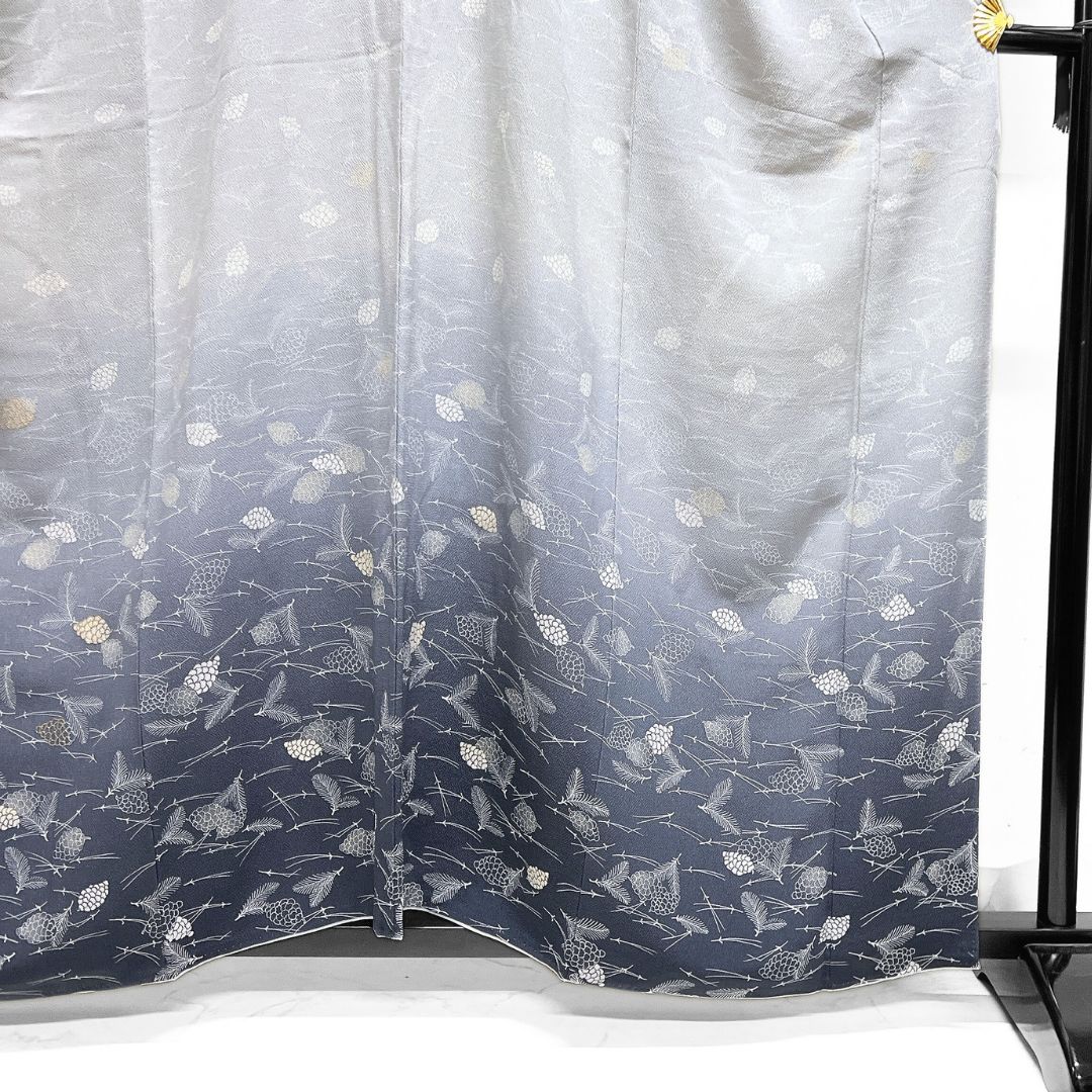 付け下げ 金駒刺繍