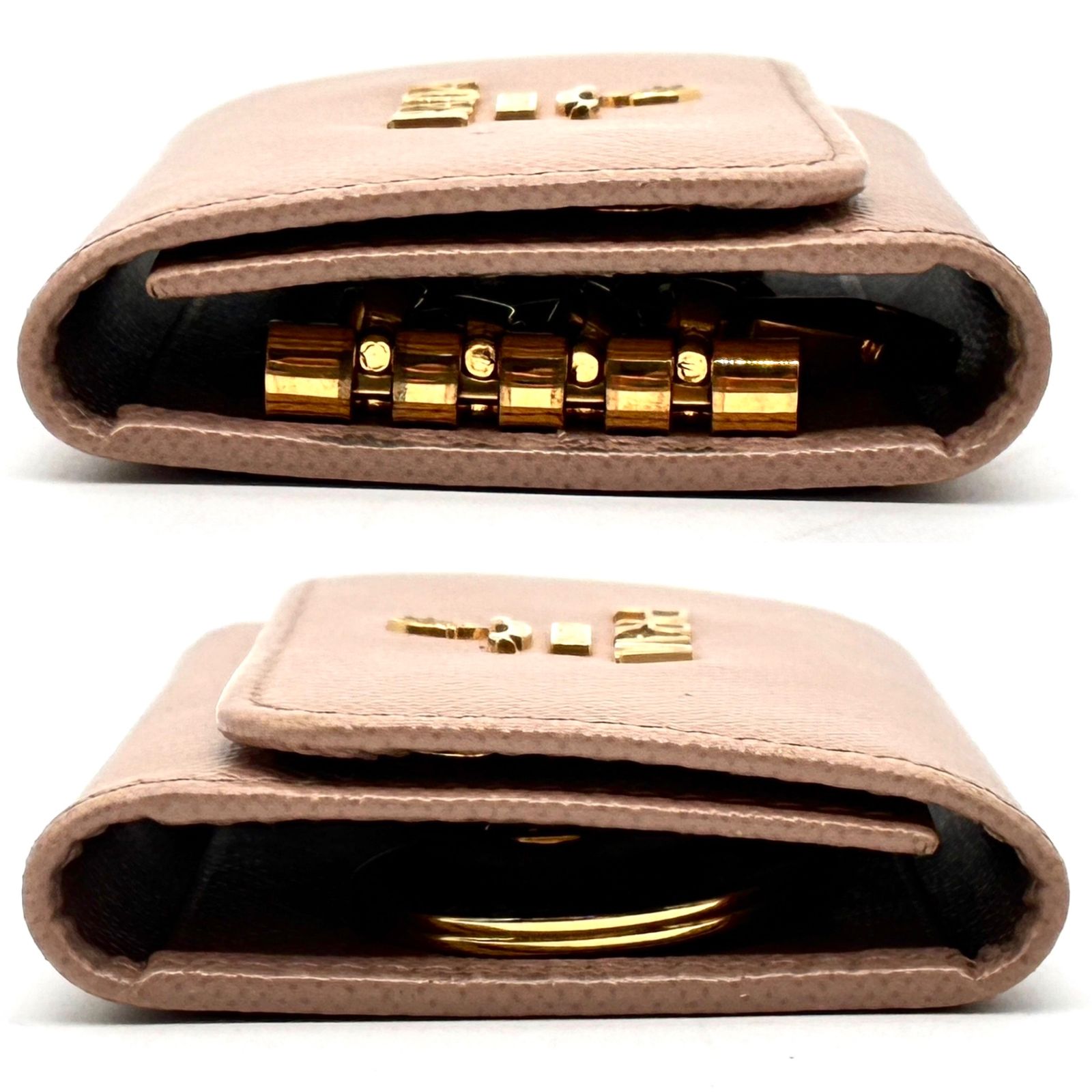 チャンドラー様用新品未使用・PRADA ベージュ キーケース 未使用に近い プラダ 4連 キーケース ロゴ サフィアーノレザー 箱付