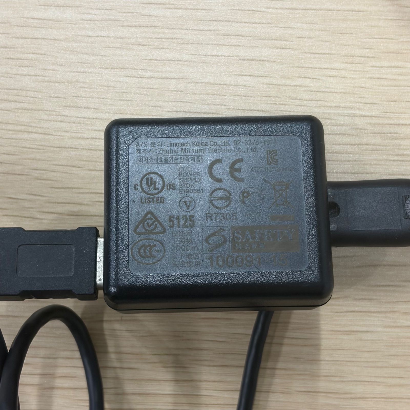 300 コンパクトデジタルカメラ