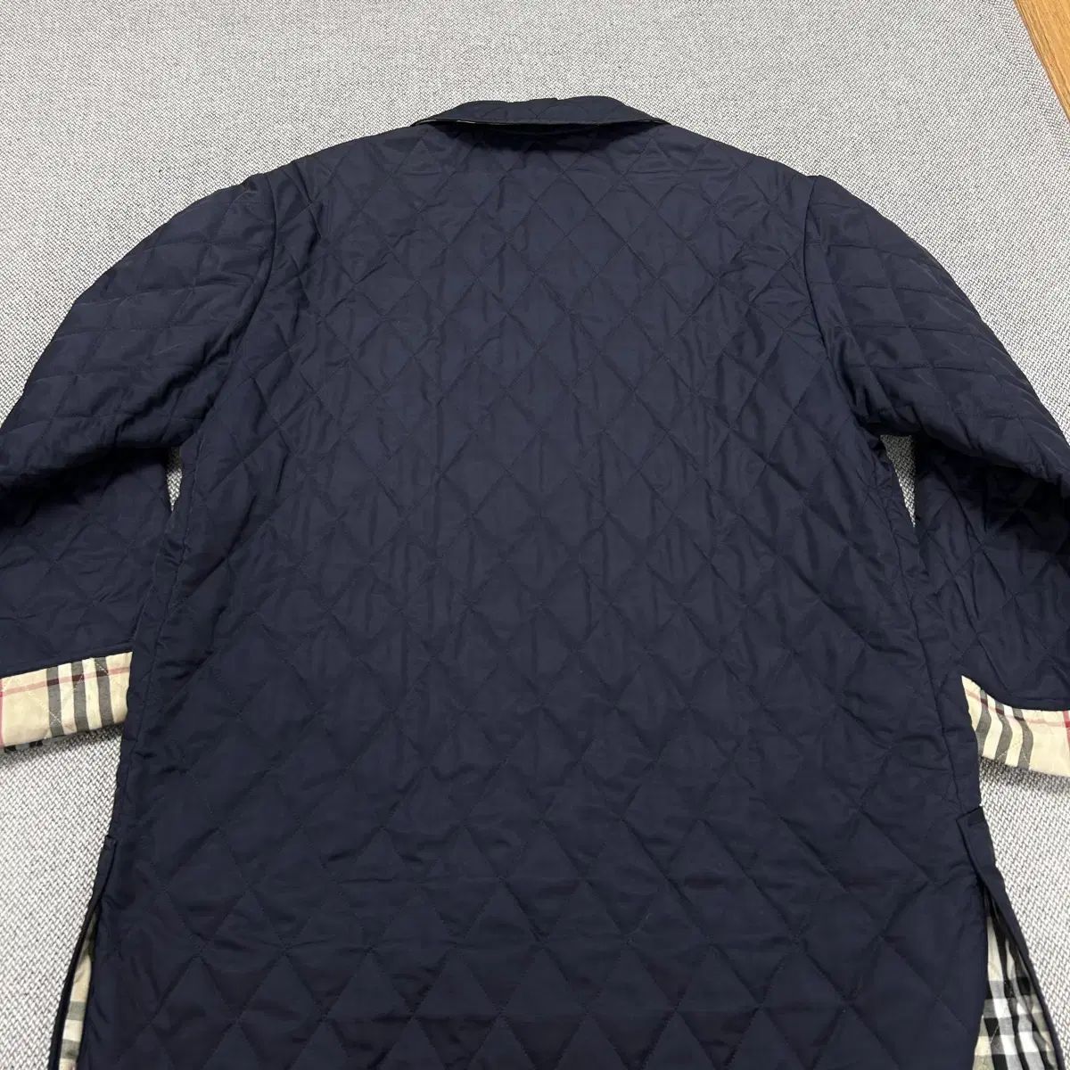 バーバリー ウィメンズ キルティングジャケット M プリーツ セーター
